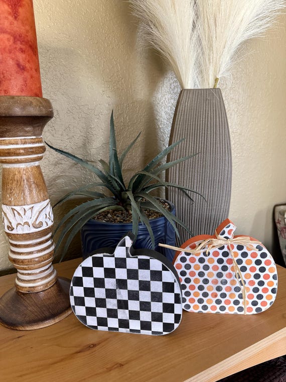 Pumpkin,Halloween Pumpkin,Halloween,Halloween Decor,Checkered,Polka Dot,Pumpkin Decor,