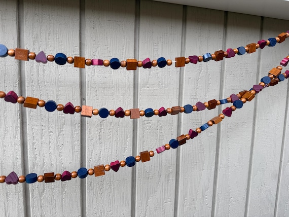 Wood Garland,Garland,Wood Heart,Christmas Garland,Wood Bead Garland,Wood Heart Garland,Heart Bead,Heart Bead Garland,Beaded Table Decor,Bead