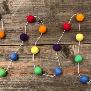 Rainbow Felt Garland,Felt Garland,Rainbow,Pom Balls,Felt Ball Garland,Rainbow Garland,Rainbow Decor,BrightRainbow Birthday,Fiesta,Wool