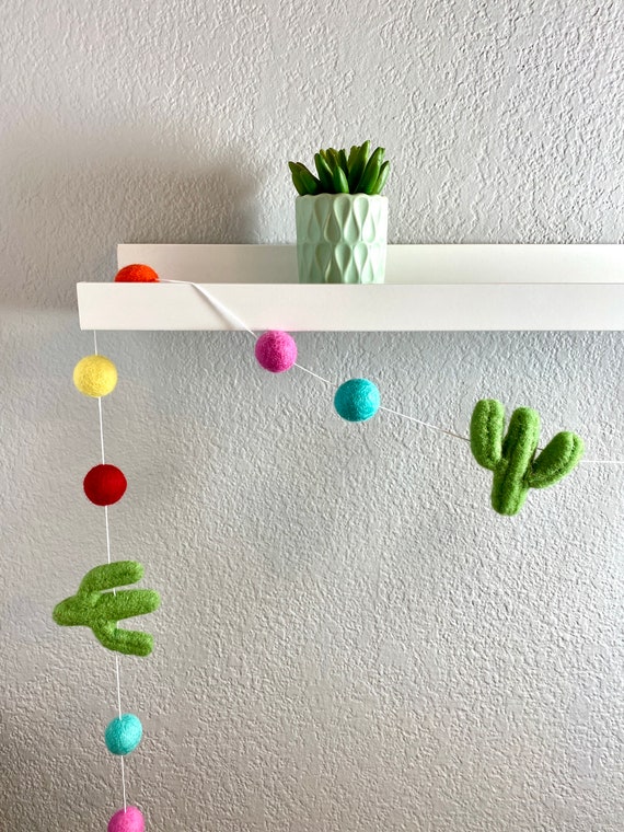 Fiesta Garland,Fiesta Felt Garland,Fiesta Decor,Felt Cactus,Felt Ball Garland,Cactus Garland,Cactus,Fiesta Banner,Cinco de Mayo,Taco Party