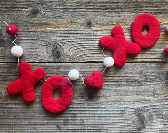 XOXO Felt Garland,XOXO Garland,Valentines Felt Garland,Valentines Garland,Heart Garland,Felt Ball Garland,Valentines Decor,Valentines Banner