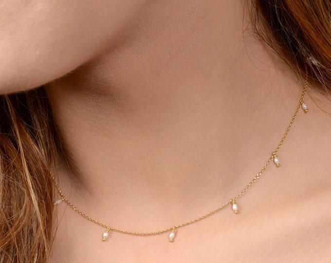 Pearls Drop Necklace - 18K Gold Plated