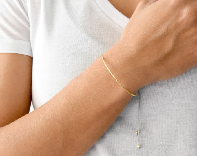 Thin Cuff Bracelet Diamond Cut - 18K Gold Plated