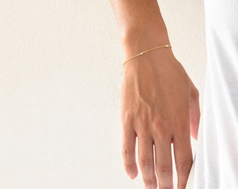 Bracelet de perles - Plaqué or 18 carats, argent 925, pierre de naissance de juin, bracelet empilable minimaliste, bracelet chaîne délicat, bijoux chic minimalistes