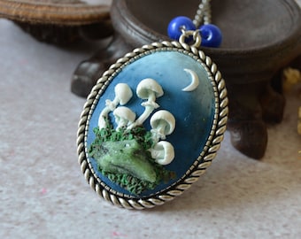 Death cap mushroom necklace with green aventurine, Gemstone mushroom necklace polymer clay