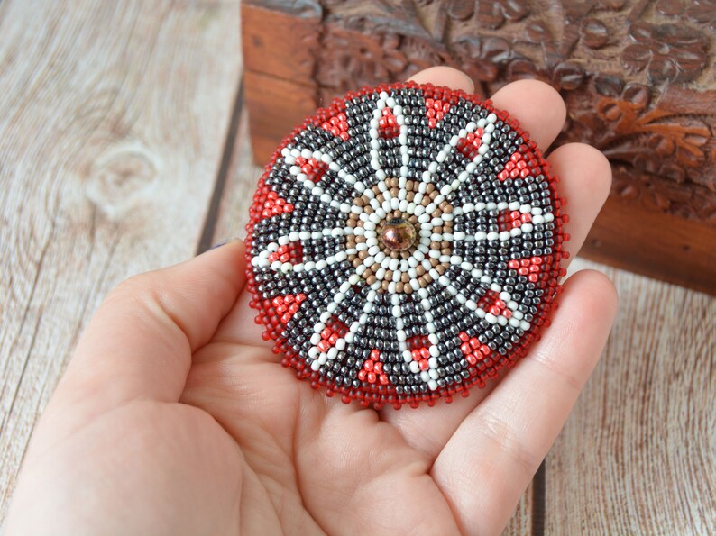 Feather Tribal Medallion 2 6 Inches Native American Beadwork Etsy