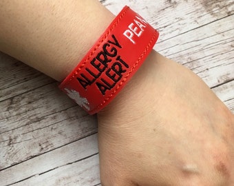 allergic reaction bracelet