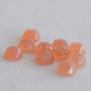 Orange Mondstein 4 MM Rosenschliff Cabochons. Rosa Mondstein facettierte Cabochons / Preis nach Lot