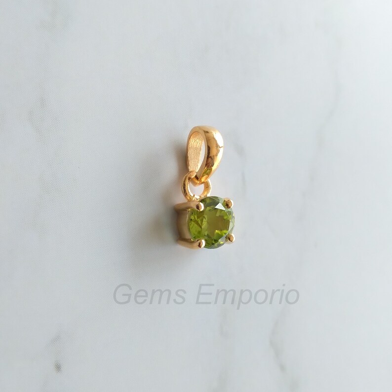 Good Vermil Pendants Prong Set Gemstone Jewelry Price for Pendant Only.. Peridot Pendant Charms Birthstone Charms