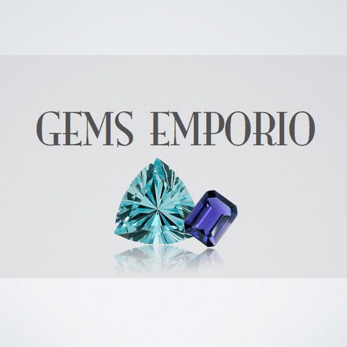 ルビー 7 x 5 mm、6 x 4 mm ローズカットオーバルカボション。天然