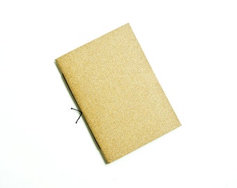 Il magnifico quaderno con paillettes 10x15 cm realizzato artigianalmente