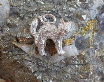Sterling Cat with Arched Back Charm