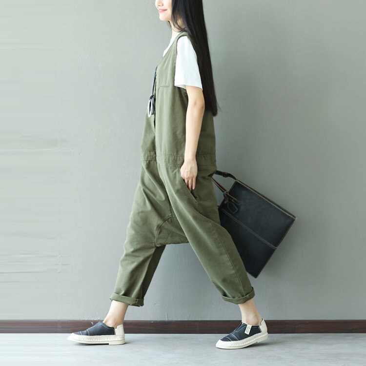 Women's Denim Sleeveless Loose Jumpsuit with Pockets