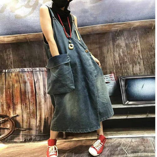 Womens Loose Fitting Retro V Neck Jeans 