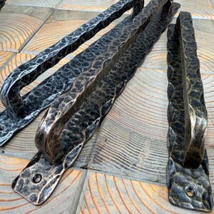 Rustic Barn Door Pull Handle: Handcrafted Wrought Iron Farmhouse Hardware for Interior Sliding Doors