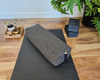 Traversin rectangulaire Amma Thérapie | Coussin de yoga, méditation, étirement et sommeil | Écales de sarrasin | Canevas anti-tache Ambre