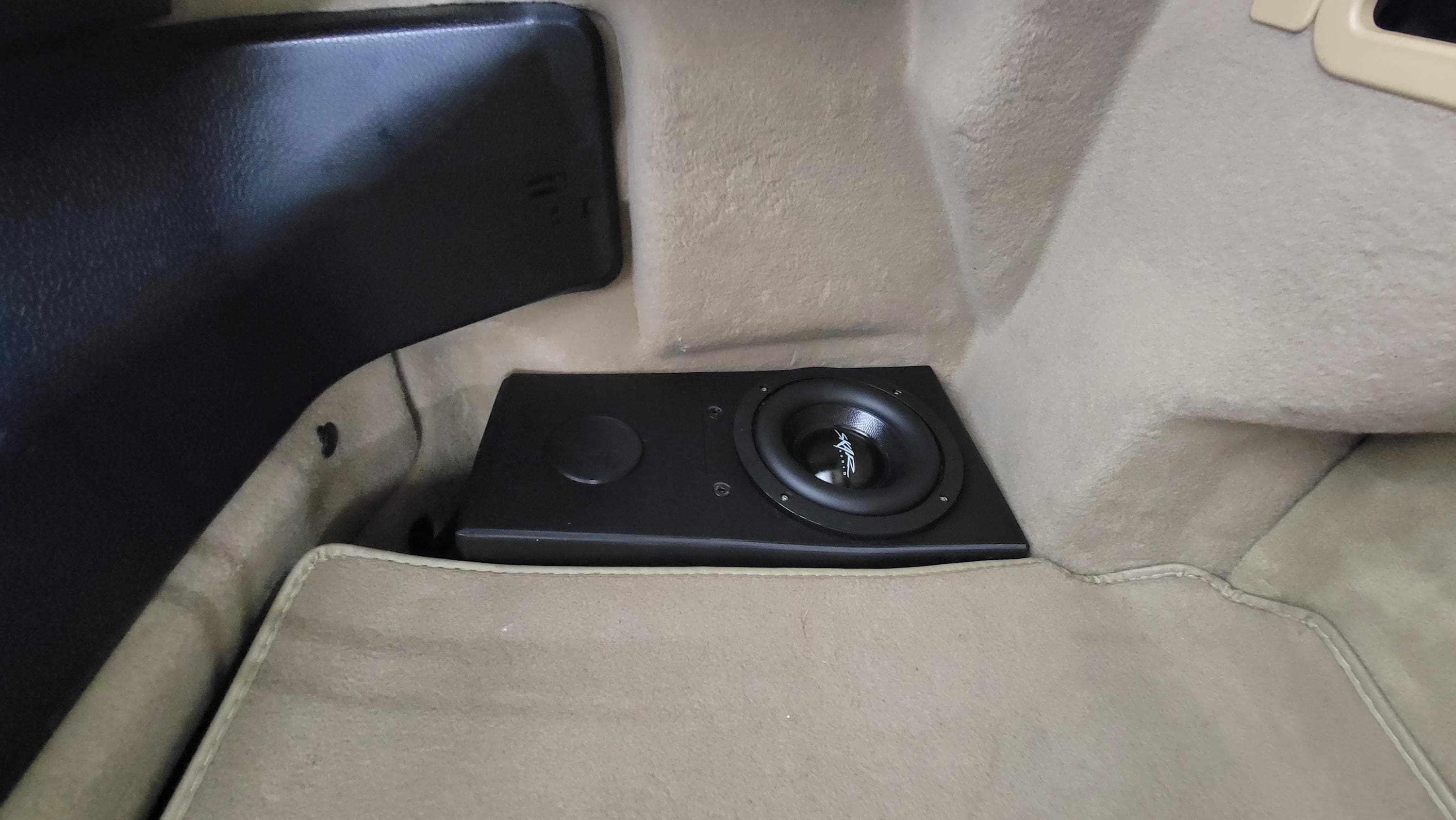 R129 Rear 6.5" Subwoofer box for Mercedes 90-02 fits Trunk CD changer area
