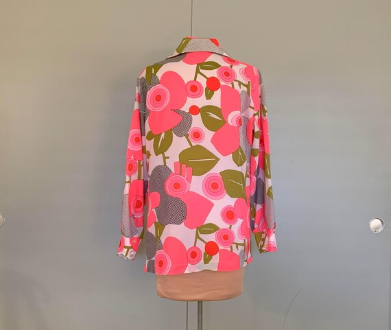 Mod Flower Power Print Pykettes Blouce. Size M - image 2