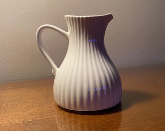 Vintage Mid-Century-Modern creamer by Ernest Sohn Creations