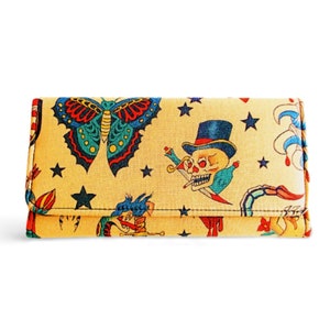 Monedero Tattoo Marinero té, clutch, cartera hecha a mano, tela de algodón, fondo beige con tatuaje