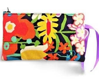 Floral Cotton Zipper Pouch: Handmade Wristlet Strap Travel Pouch