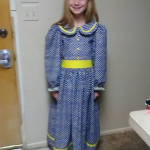 Pioneer Dress bestellen Sie Ihre Größe und Farbe (Druck). Variationen können enthalten sein, Little House on the Prairie, Laura Ingles Kleid