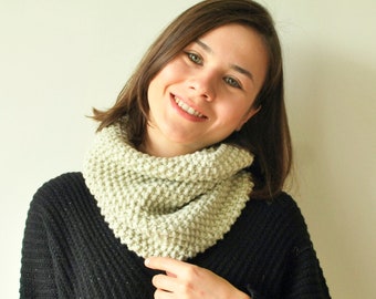 Soft Yellow Winter Snod, Infinity Loop Scarf, Hand Knit Winter Scarf, Wool Winter Scarf for Her, Minimalist Simple Warm Winter Cowl for Her