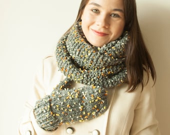 Chunky Mittens and Snood Set, Double Loop Infinity Scarf and Matching Mittens Winter Set for Her, Christmas Gift for Her, Warm Winter Gift