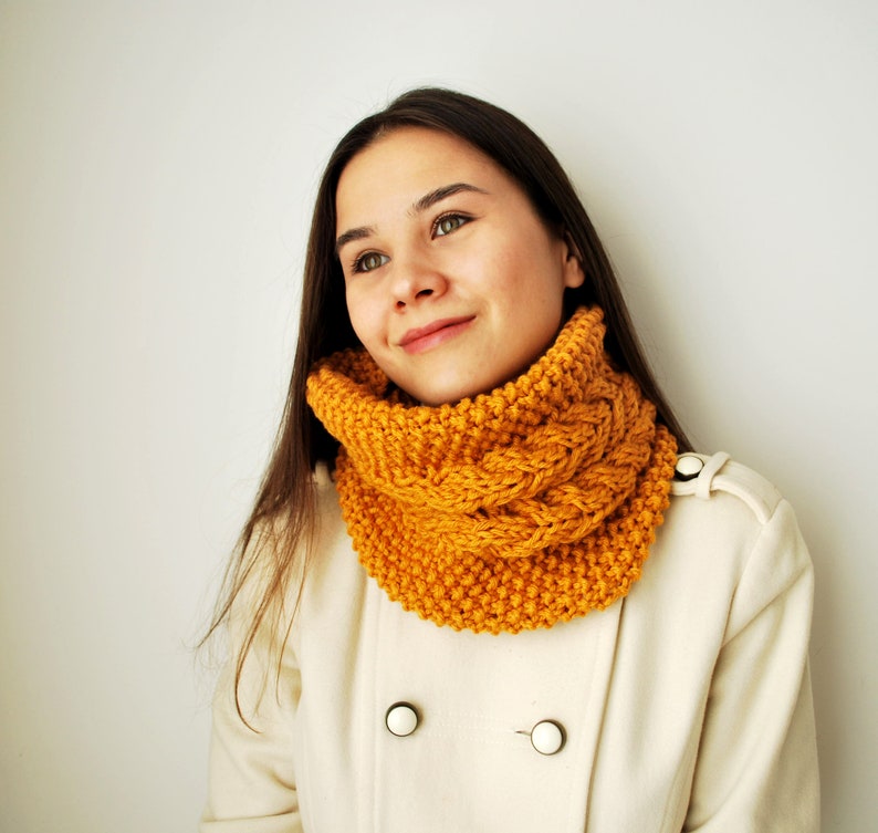 SNOOD Hand Knit Snood/ Knit Winter Scarf/ Cable Knit Wool Etsy