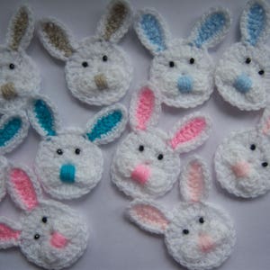 Gehäkelte Hasenkopf Applikationen x 2,Motiv,Verzierung,Scrapbook,Nähen,Ostern Dekoration,Baby Applikationen,Osterhase,Osternhase