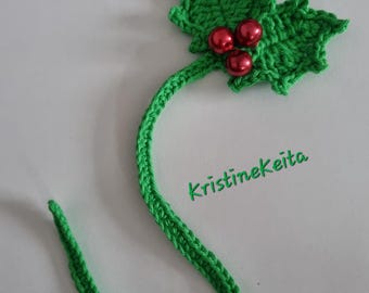 Crochet Holly Berry bookmark,crochet cotton Christmas bookmark,green bookmark,cotton Holly Berry bookmark