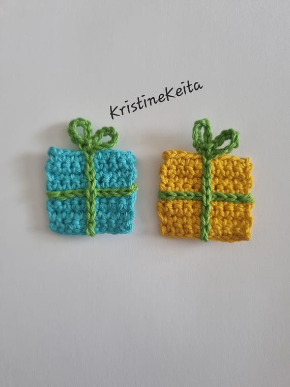 Crochet gift box appliques, cotton gift box motifs,embellishment,sewing,Christmas decor,cotton present,Christmas ornament,gift tag decor