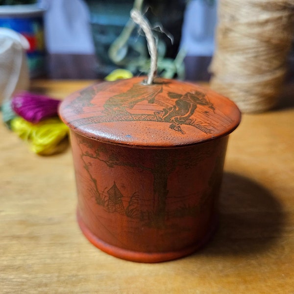 Antique English  Ribbon & String dispenser. Red, gold gilt chinoise design. Lacquered Papier-máche. Sturdy, in condition. Ships FREE in USA