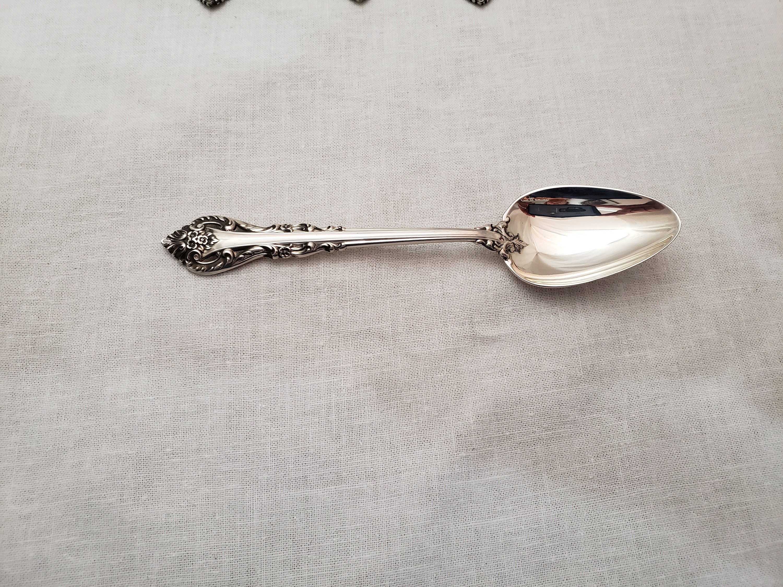 スターリングシルバーのティースプーン4本セット。International