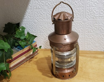 Vintage Mariners Lantern. This Lantern is made of solid Copper & Brass. All in original condition. Ready to ship. Ships FREE in the USA.