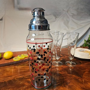 Large Glass Martini Shaker with chrome top. Polk Dot design. Great Condition.  Vintage Barware Mixer. Clean, Ready to use. Ships FREE in USA
