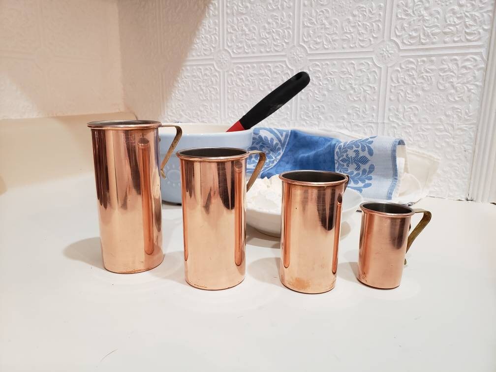 American Metalcraft Measuring Cups, Set of 4