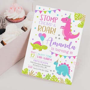 Invitación de cumpleaños de dinosaurio para niña, invitación de dinosaurio rosa, fiesta de dinosaurios, invitación de dinosaurio para niña, cumpleaños para niñas, invitación de T-Rex DIGITAL imagen 4