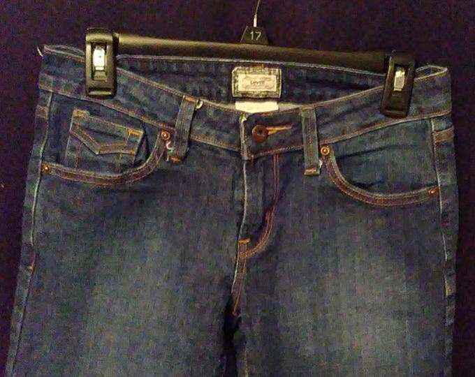 Levi's 545 Low Boot Cut Size 4