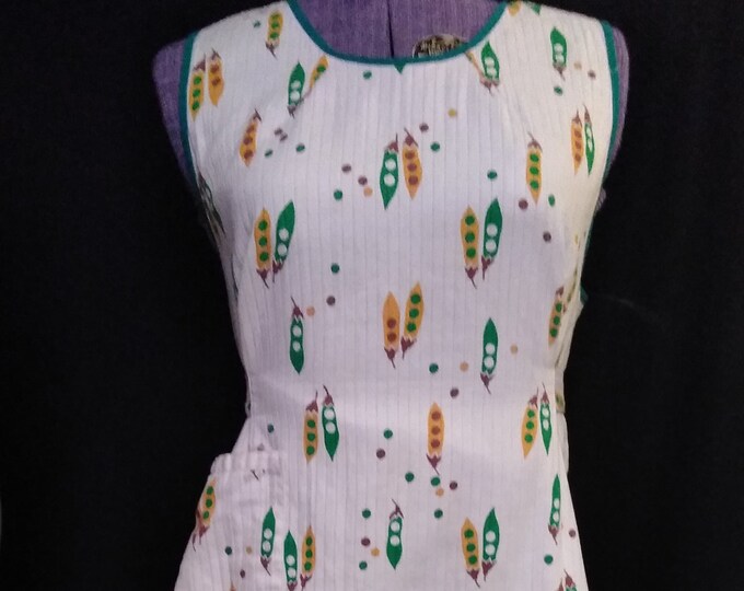 Vintage Pea Pod Bar-B-Que Apron