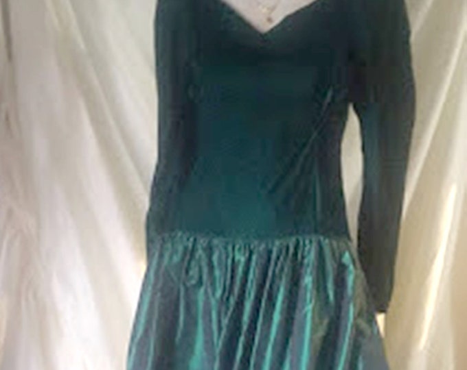 Vintage 70's Emerald Green Velvet & Taffeta Party Dress