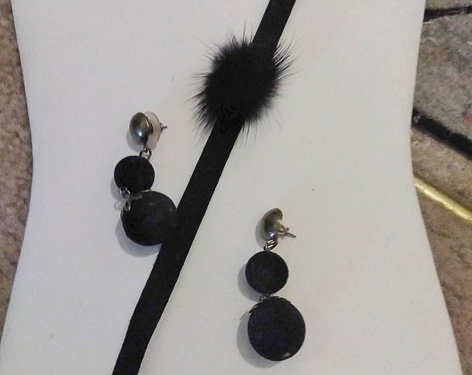 Sexy Vintage 70's Choker and Earrings