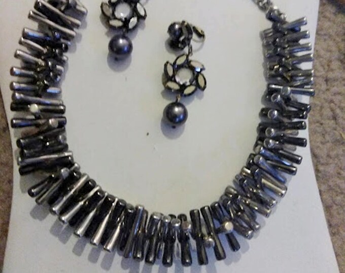 Vintage Weightless, Moveable, Gunmetal Necklace & Earring Set