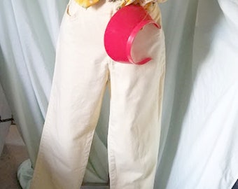 Vintage Gloria Vanderbilt Pale Yellow Jeans/Capris - Size 16