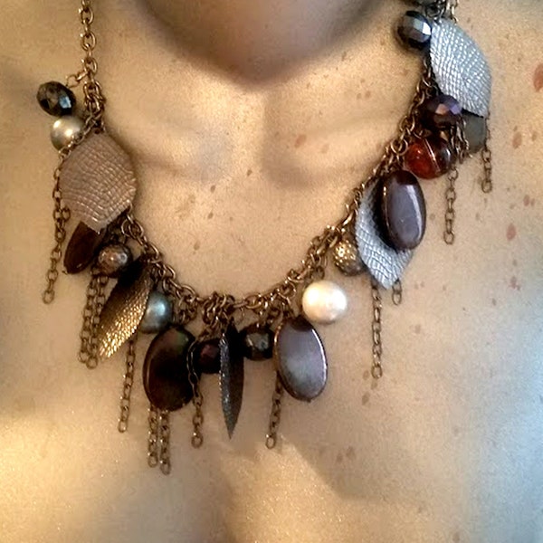 Tribal Metal Leaf Chain Necklace - Shell Earrings - Set