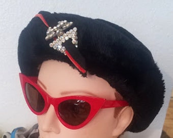 Chic Vintage Austrian Hat by Selene