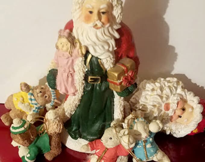 6 Piece Mixed Vintage Christmas Ornament Collection