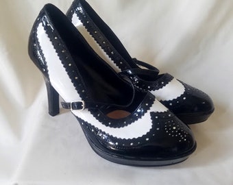black and white gatsby shoes