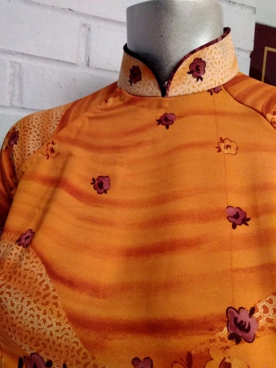 Vintage 60's Handmade Silk Chinese/Mandarin Chion… - image 2