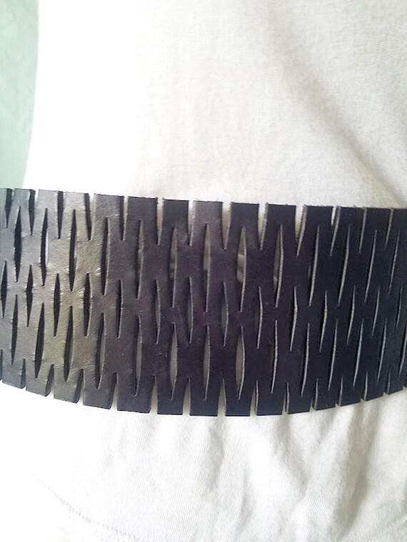 Vintage Betsey Johnson Leather Modernist Belt - image 4